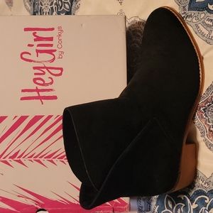 NWB Corkys Hey Girl Booties size 9